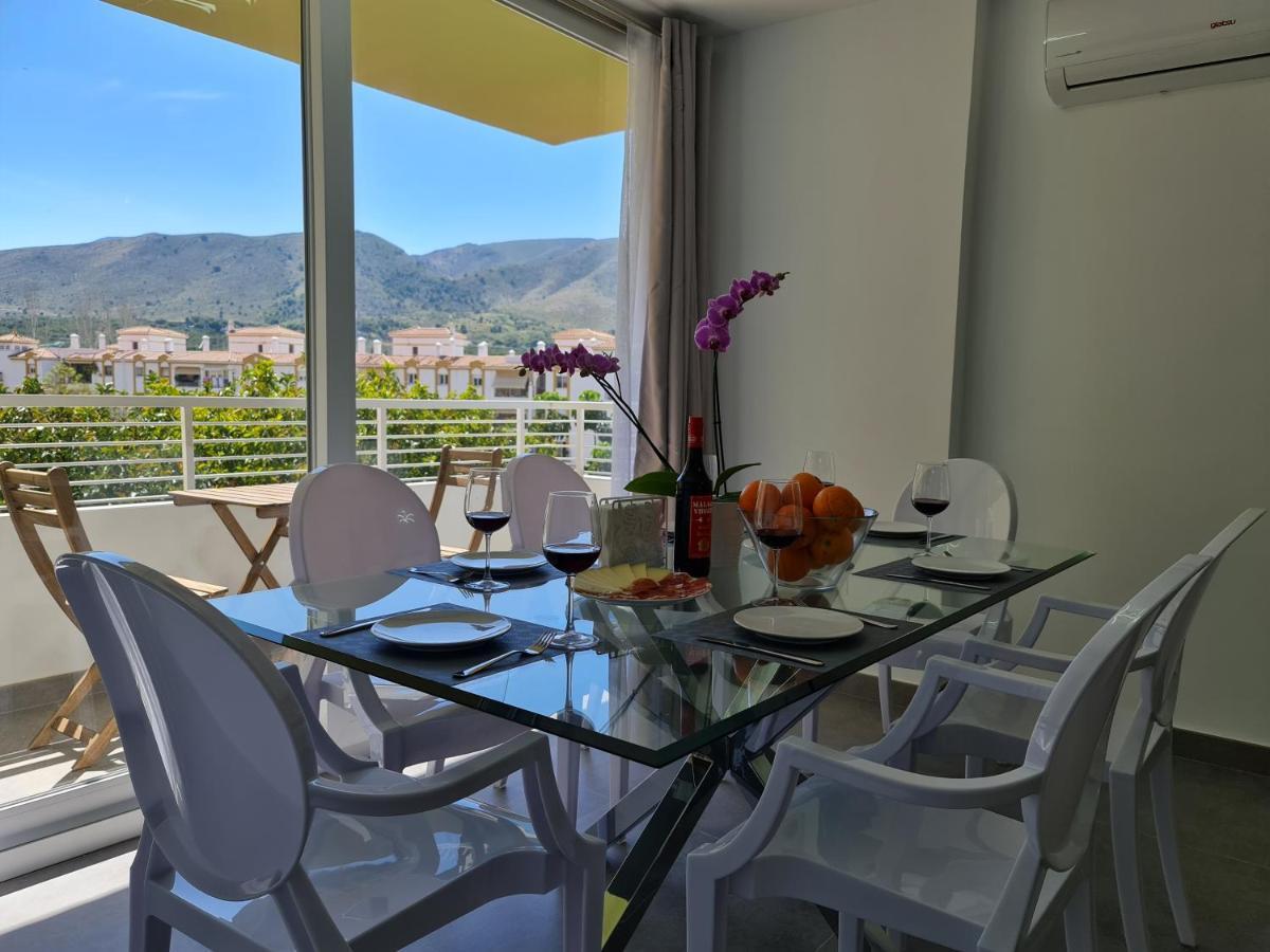 Modern 3 Bedroom Luxury Apartment In Τορρεμολίνος Εξωτερικό φωτογραφία