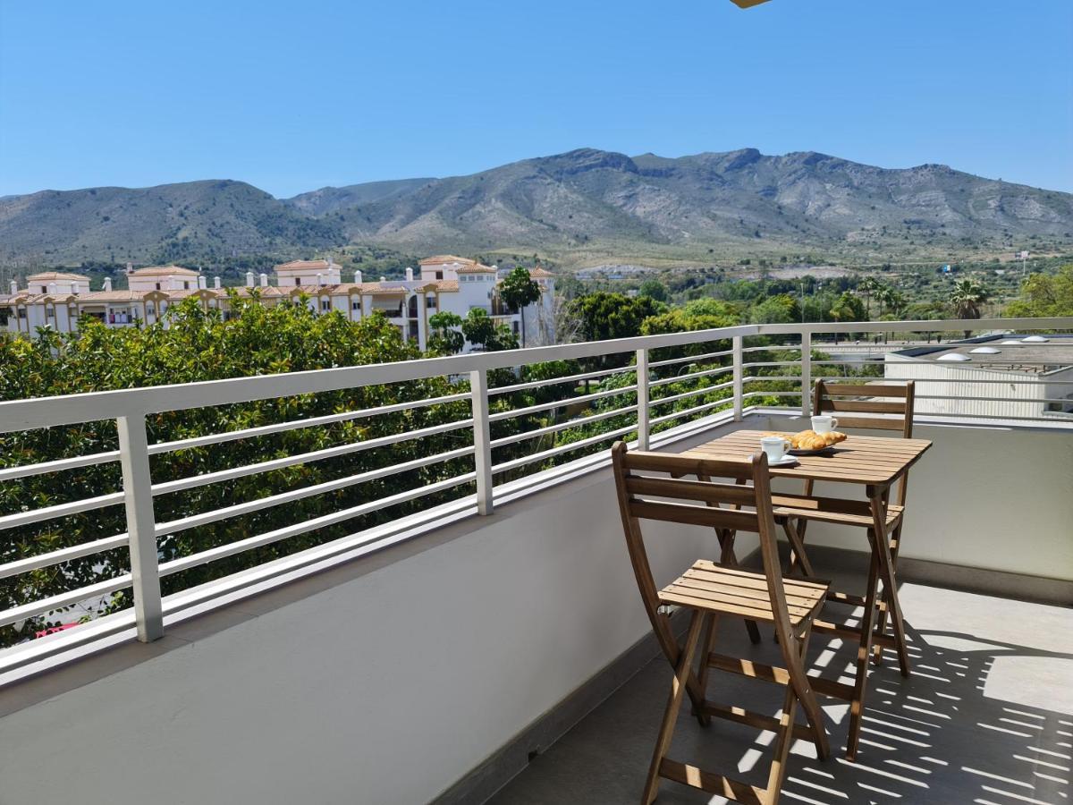 Modern 3 Bedroom Luxury Apartment In Τορρεμολίνος Εξωτερικό φωτογραφία