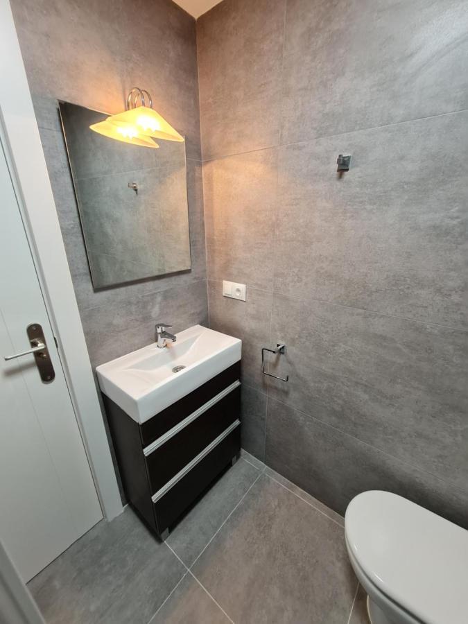 Modern 3 Bedroom Luxury Apartment In Τορρεμολίνος Εξωτερικό φωτογραφία